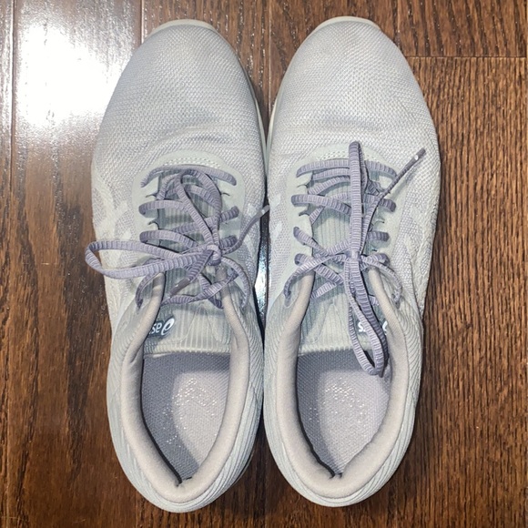 ASICS Gray Running Shoes - Picture 7 of 11